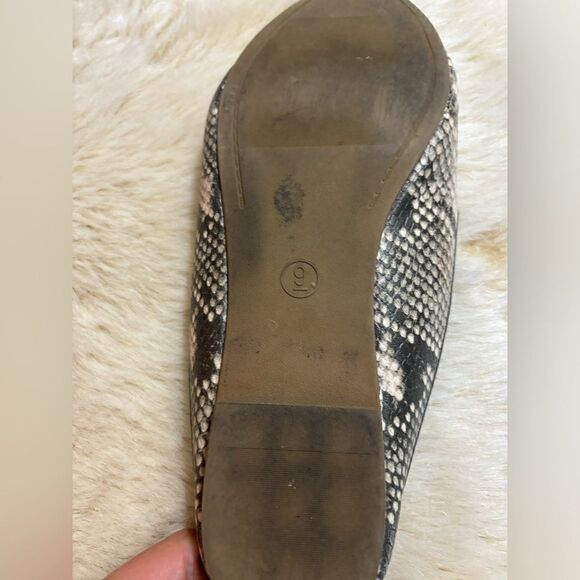 Universal Thread Faux Snakeskin Flats Women's Slip On Shoes Size 9 - Picture 4 of 9